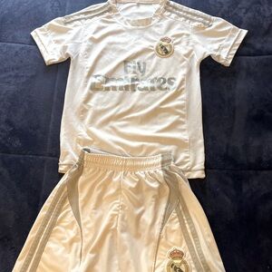 Non brand. Real Madrid  soccer  uniform